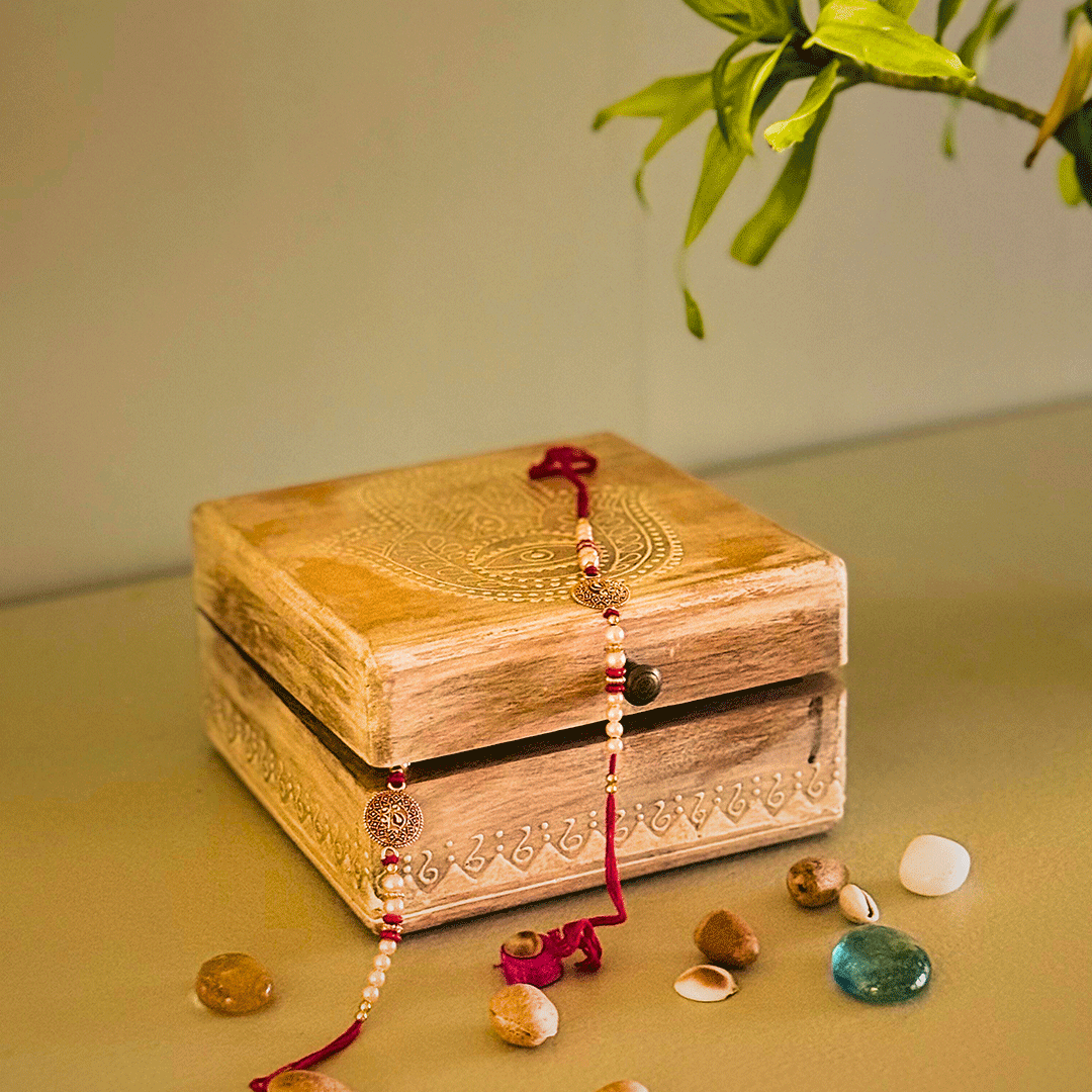 Distressed White Wooden Trinket Box Distressed White Wooden Trinket Box